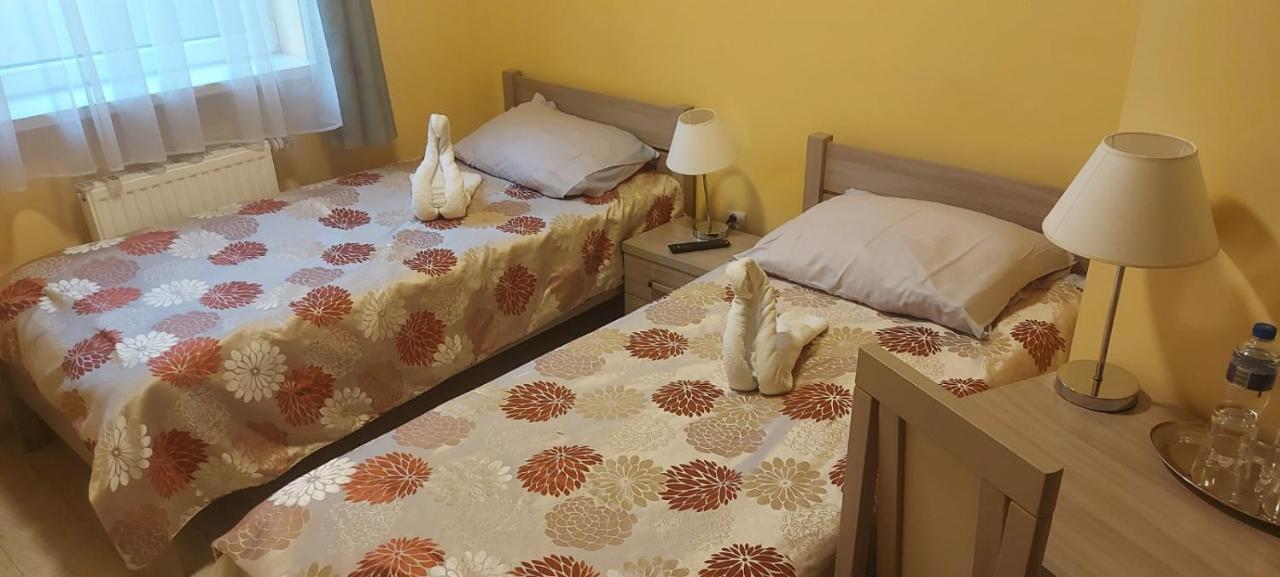 Pauza Motel Tarnowo Podgórne Buitenkant foto