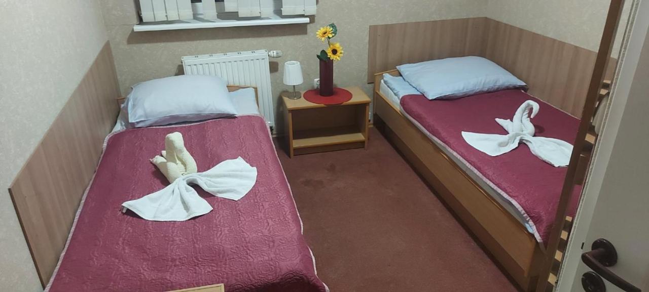 Pauza Motel Tarnowo Podgórne Buitenkant foto