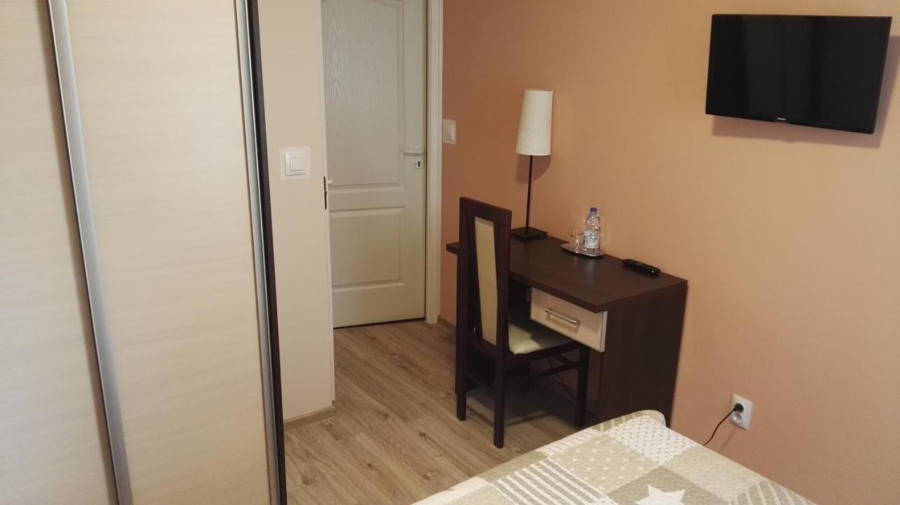 Pauza Motel Tarnowo Podgórne Buitenkant foto