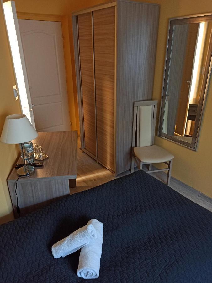 Pauza Motel Tarnowo Podgórne Buitenkant foto