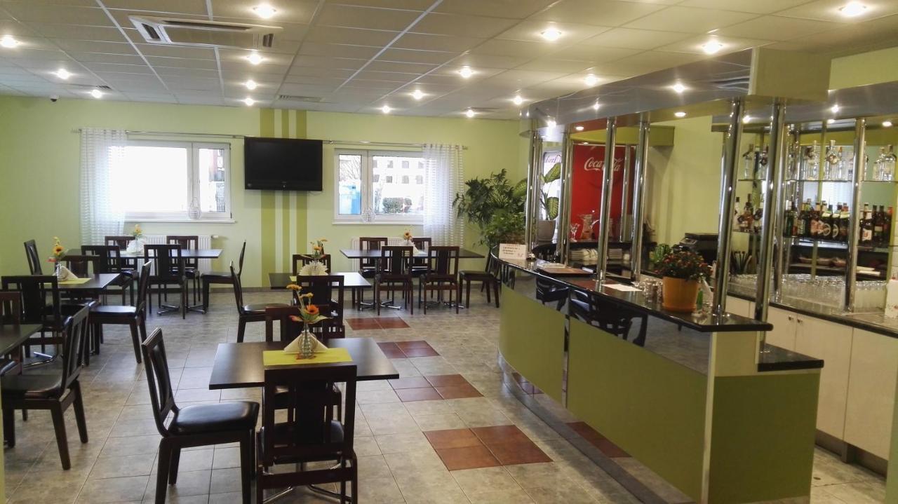 Pauza Motel Tarnowo Podgórne Buitenkant foto